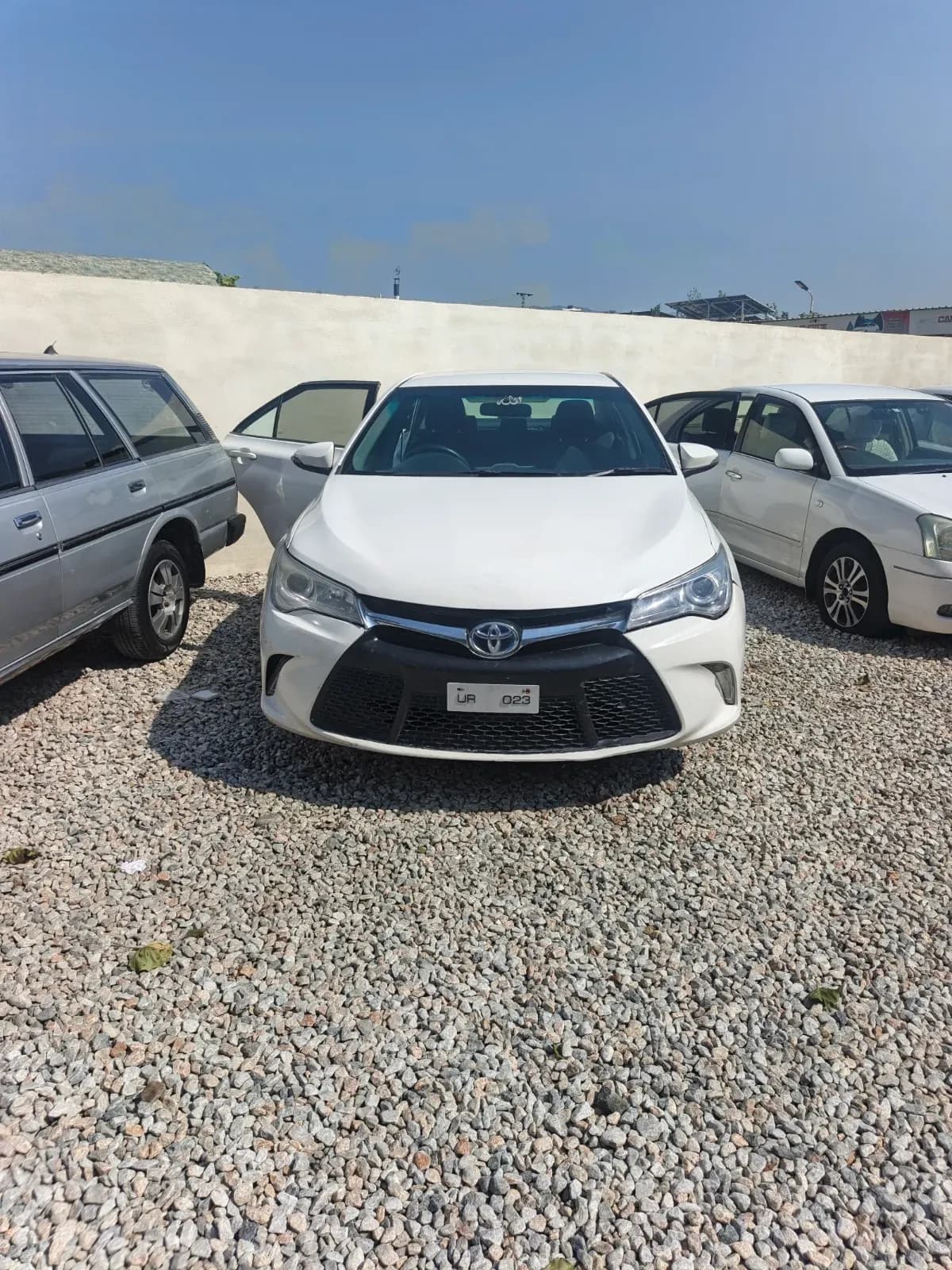 Toyota Camry 2016 — photo 1
