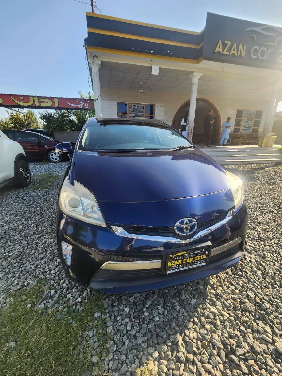 Toyota prius phv 2012 — photo 1
