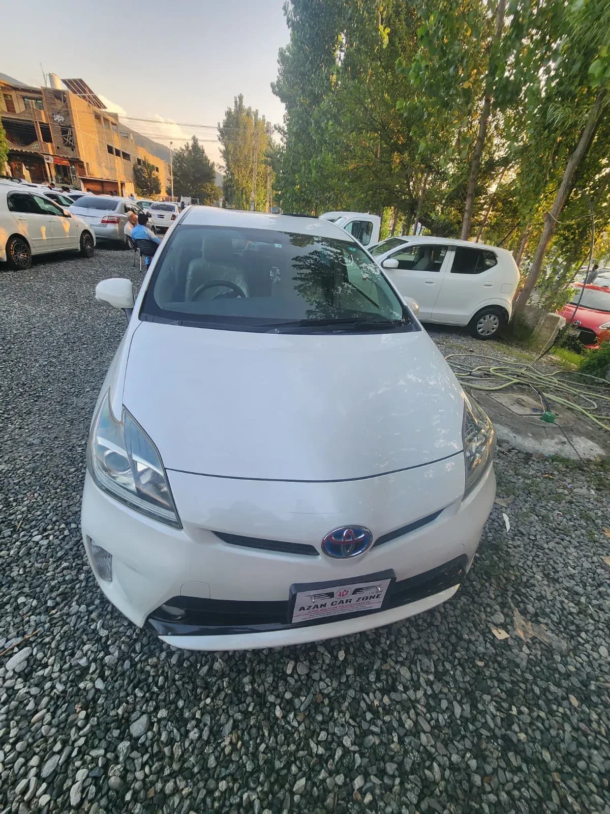 Toyota prius 2012 — photo 1