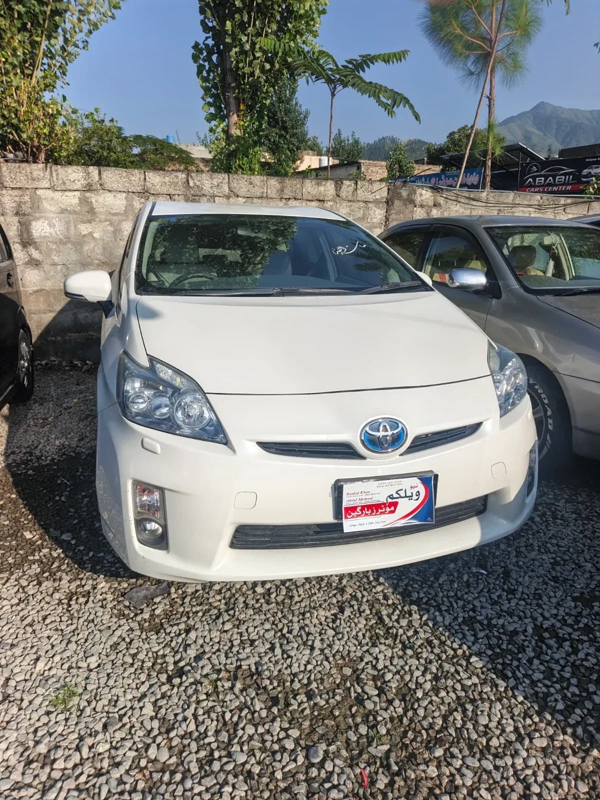 Toyota prius double portion (full option) 2011 — photo 1