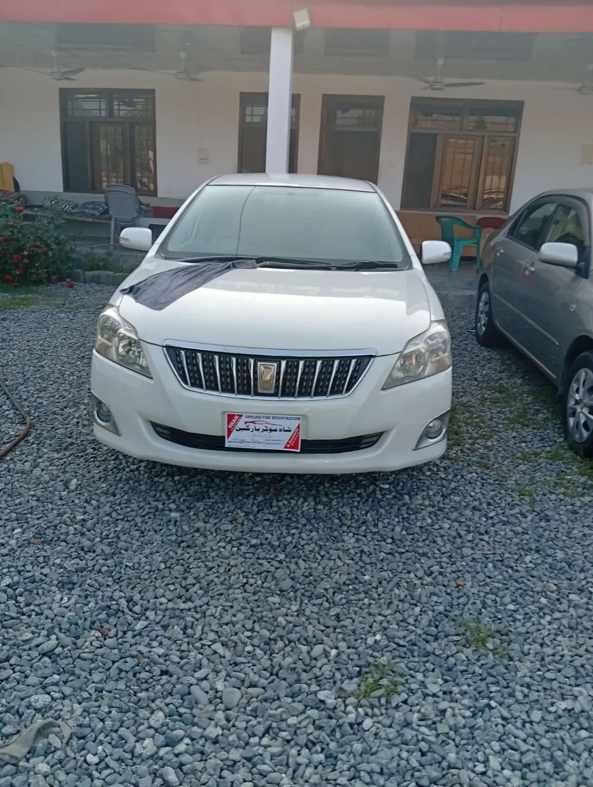 Toyota premio 2011 — photo 1