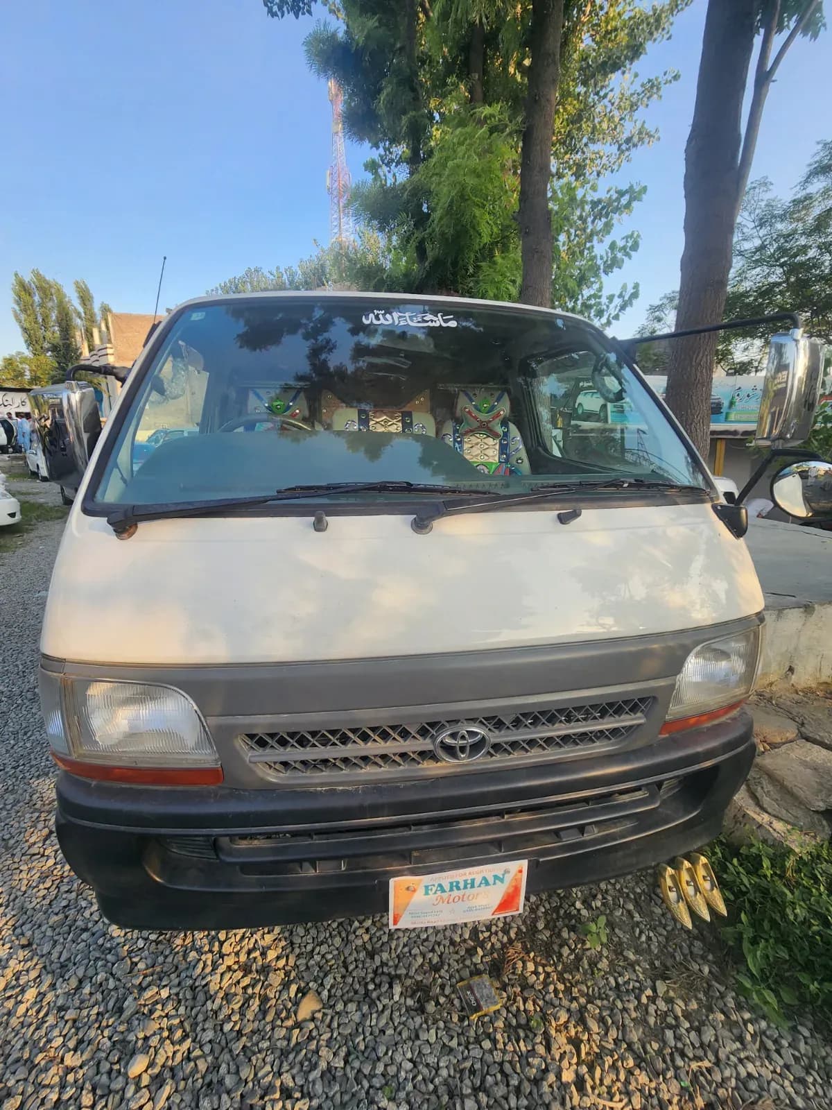 Toyota hiace (flying coach) 2003 — photo 1