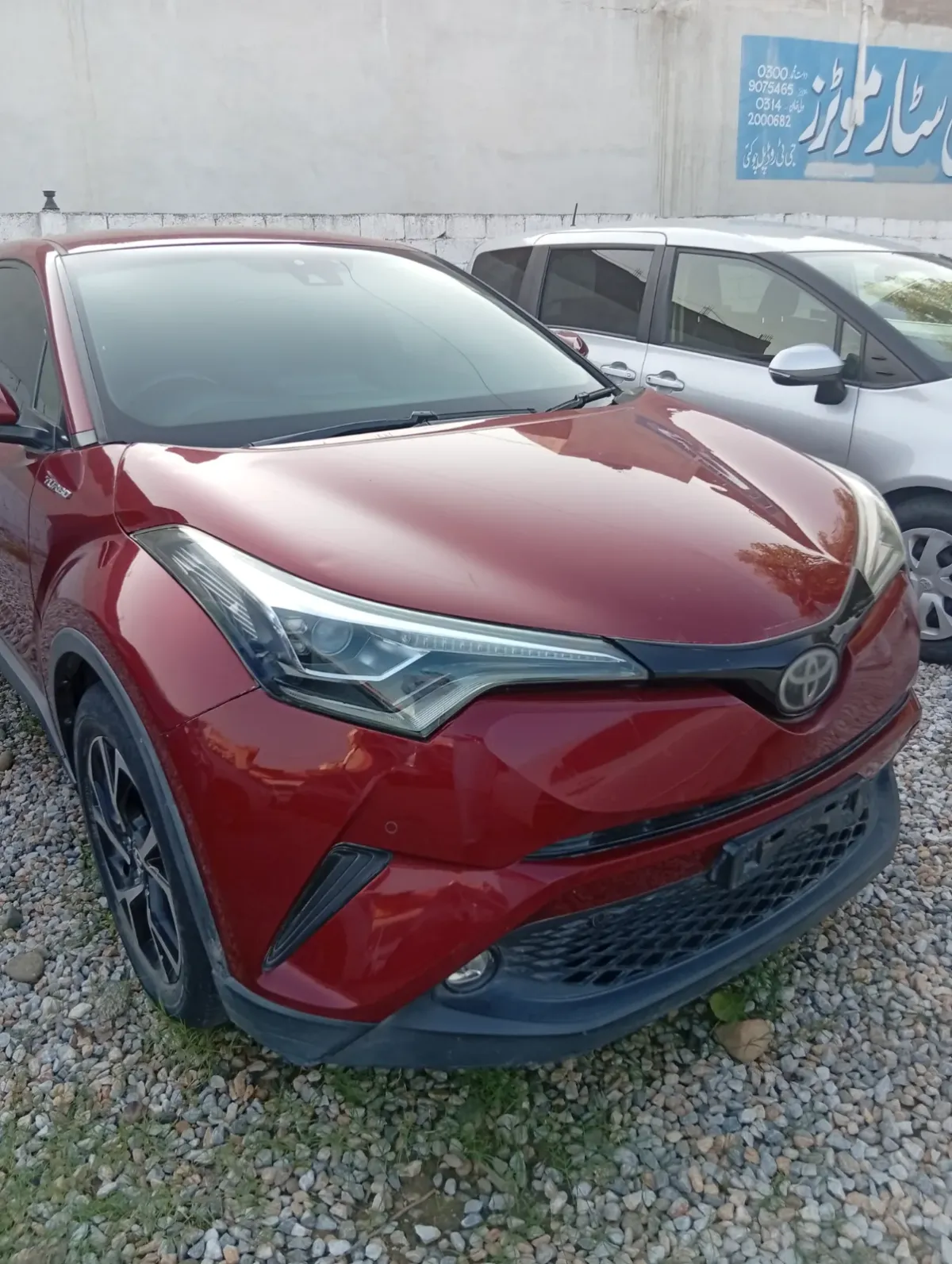 Toyota CHR 2017 — photo 1