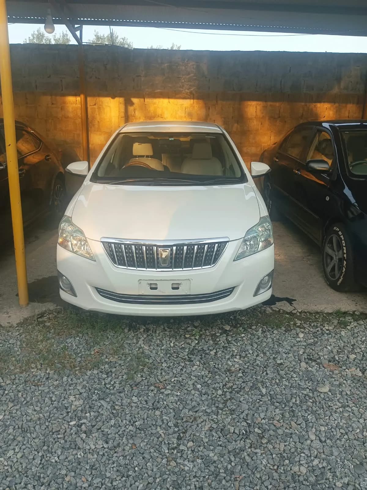 Toyota Premio 2013 — photo 1