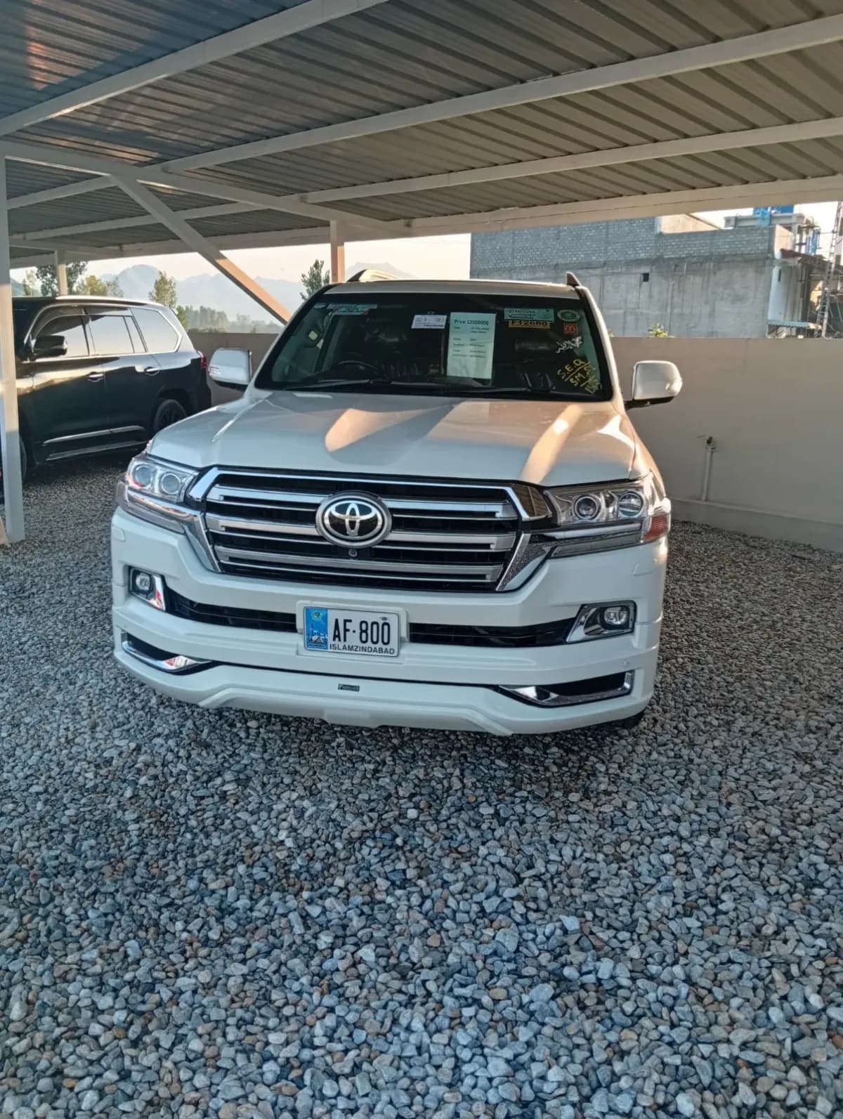 Toyota Land cruiser V8 2x full HOUSE 2017 – NCP car for sale in Malakand, Chakdara pul Saokaie