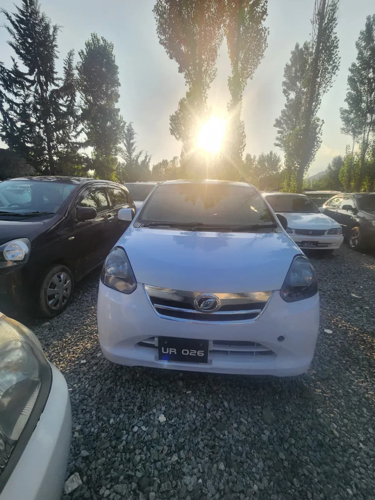 Daihatsu mira half option 2012 — photo 1