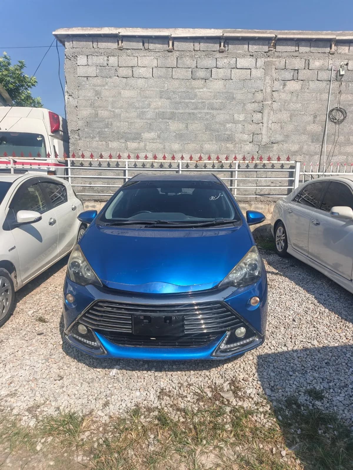Toyota Aqua GS-18 2014 — photo 1