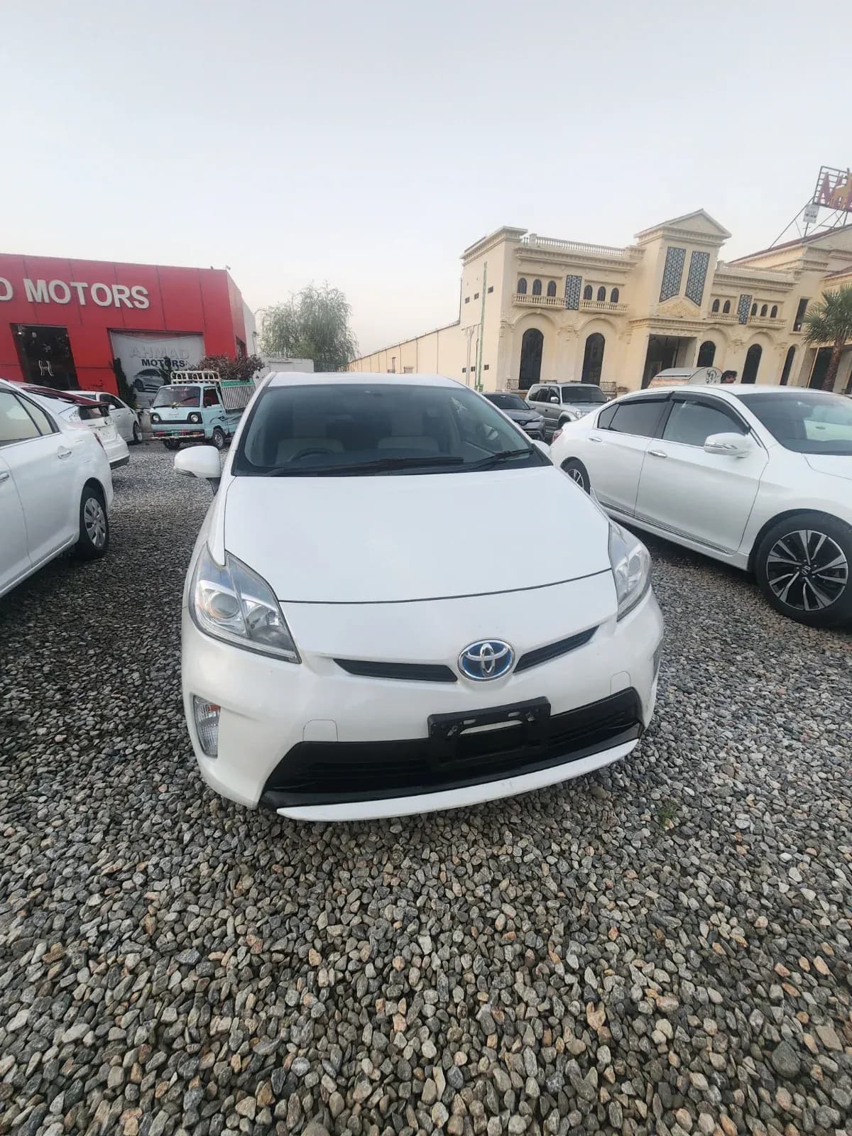 Toyota Prius 2012 — photo 1