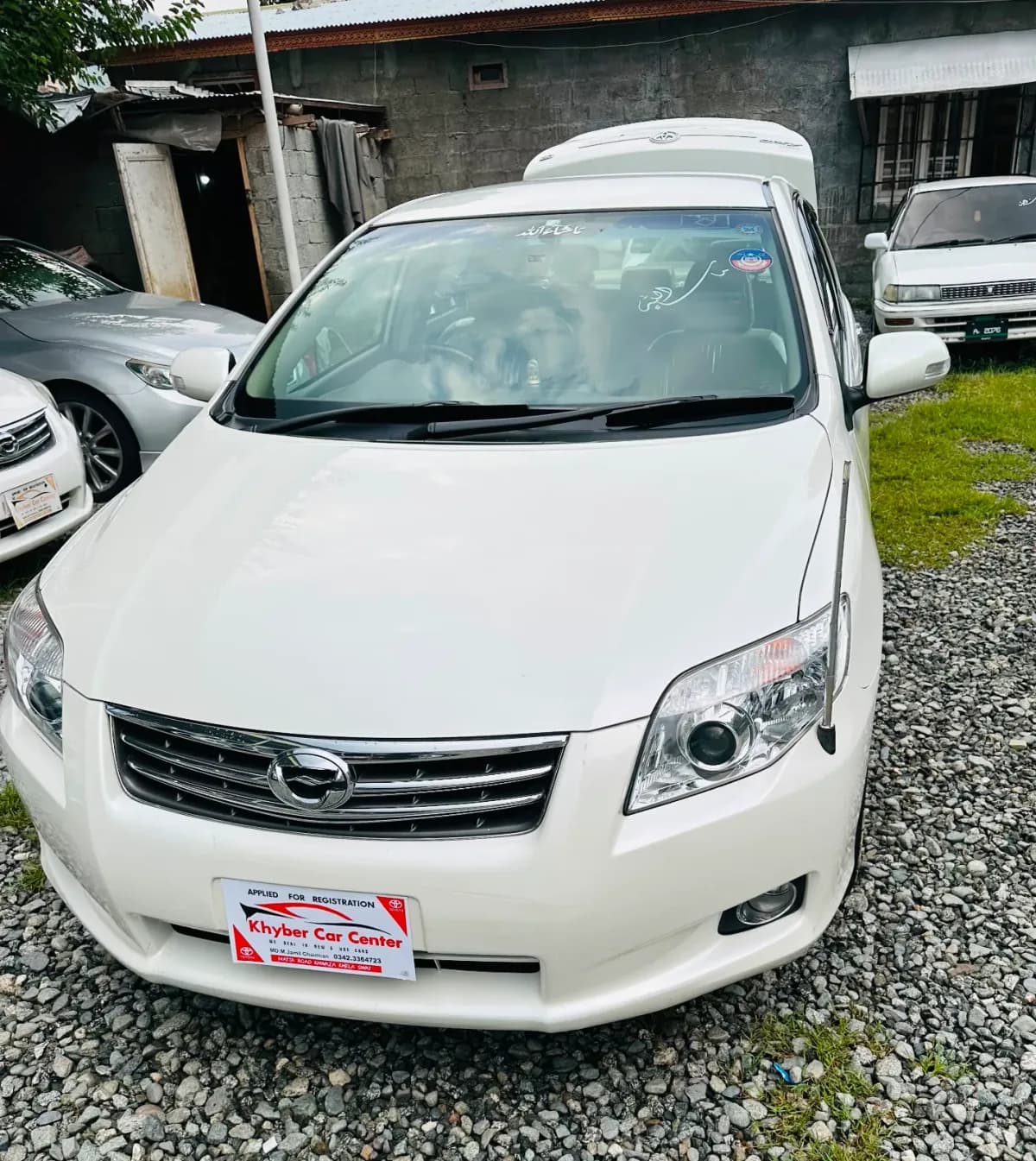 Toyota Axio 2012 — photo 1
