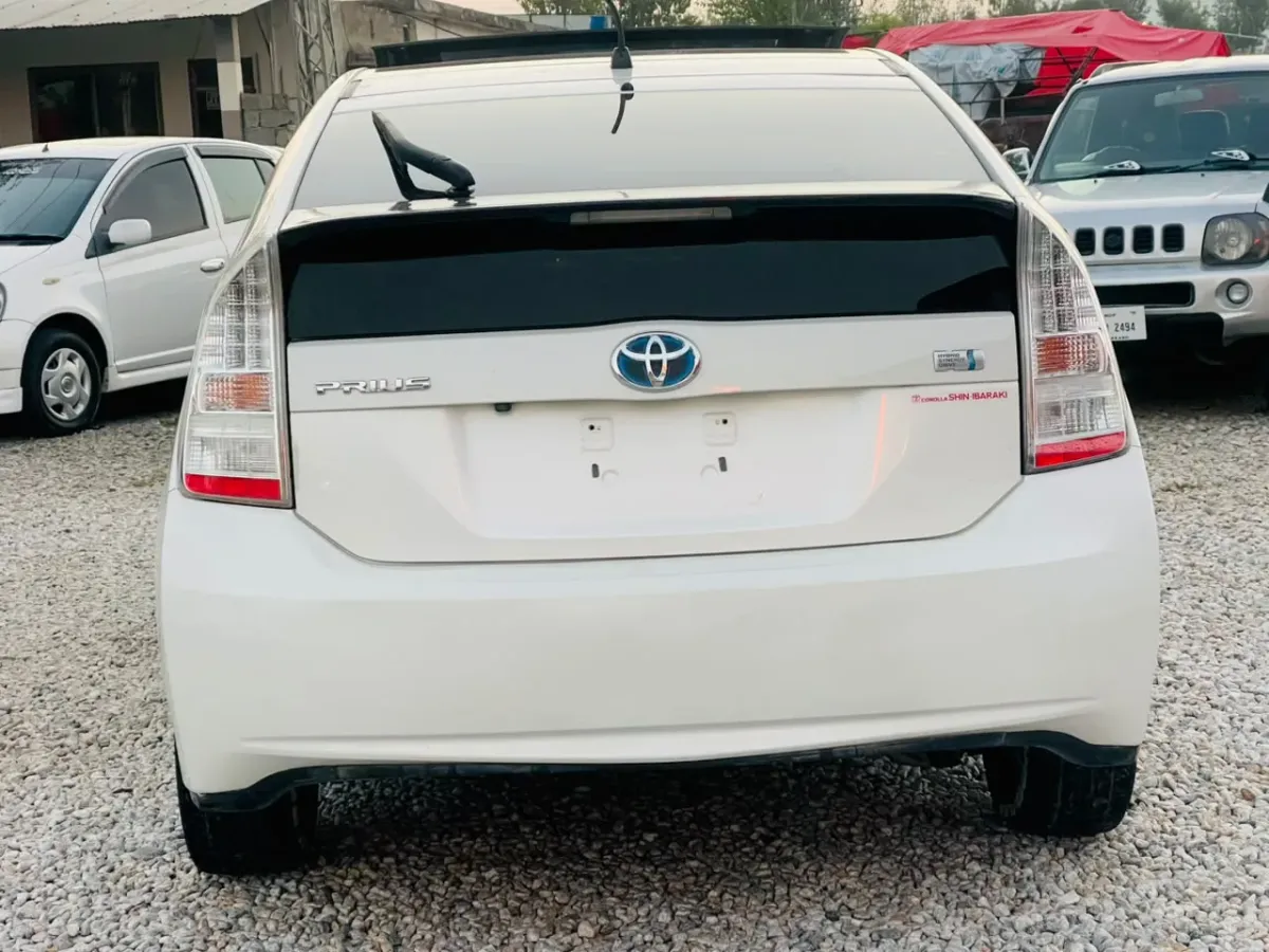 Toyota — photo 1