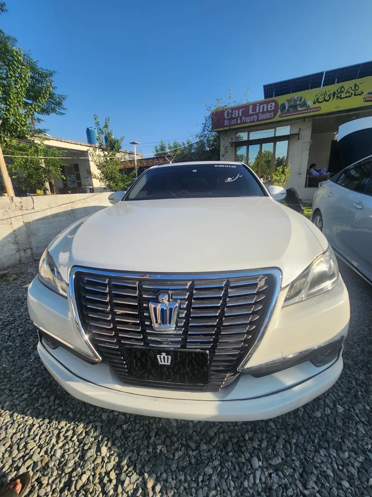 Toyota Crown 2016 — photo 1