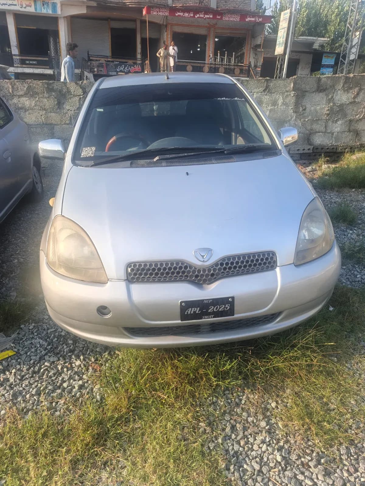Toyota vitz 2001 — photo 1