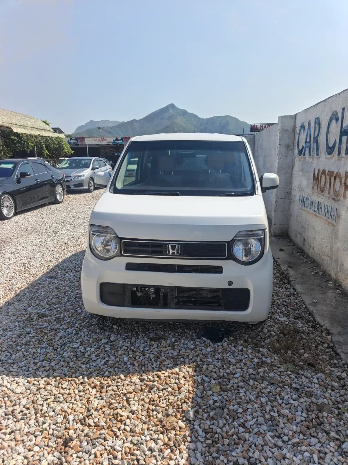 Honda N-Box 2011 — photo 1