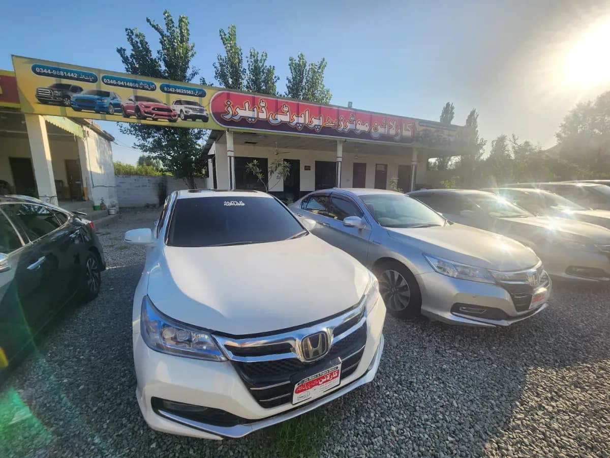 Honda Accord 2017 — photo 1