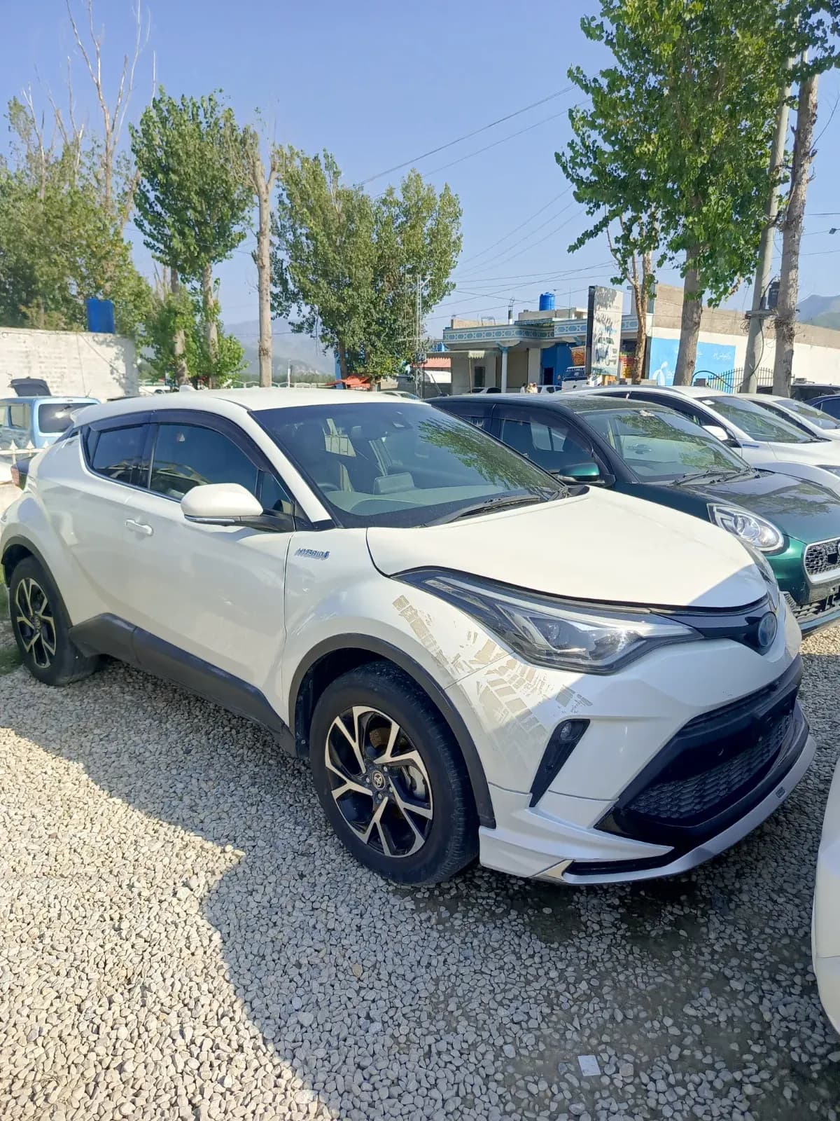 Toyota C-HR 2020 — photo 1