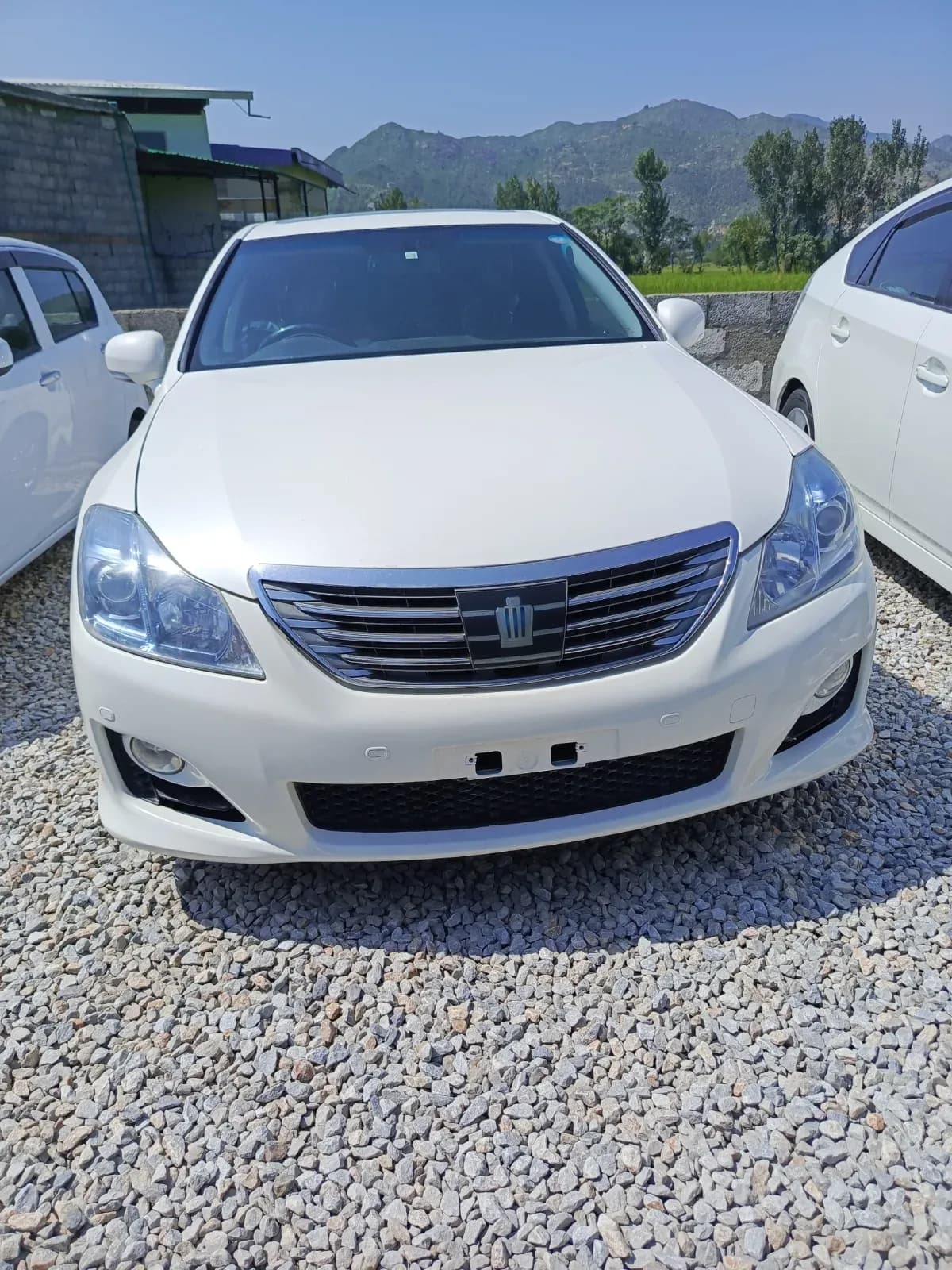 Toyota Crown 2009 — photo 1