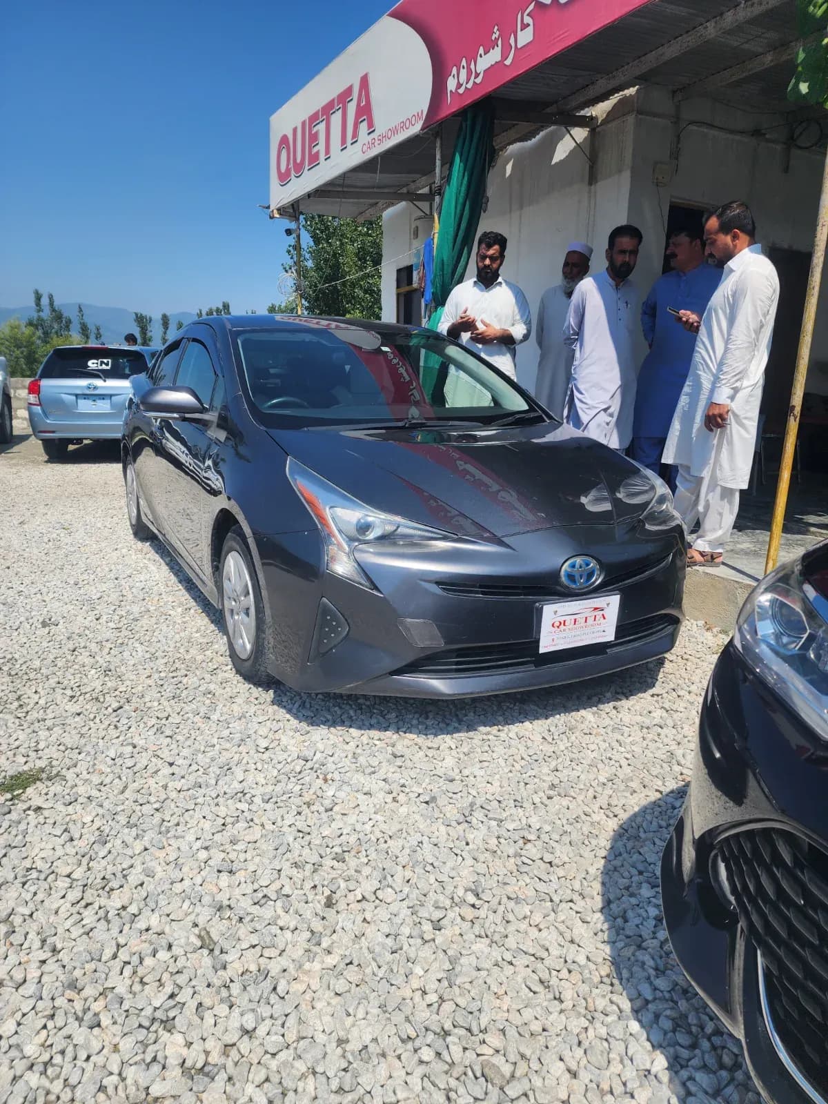 Toyota Prius 2017 — photo 1